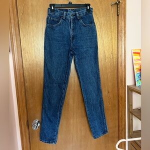 Vintage Levi’s slim fit dark wash jeans made in USA